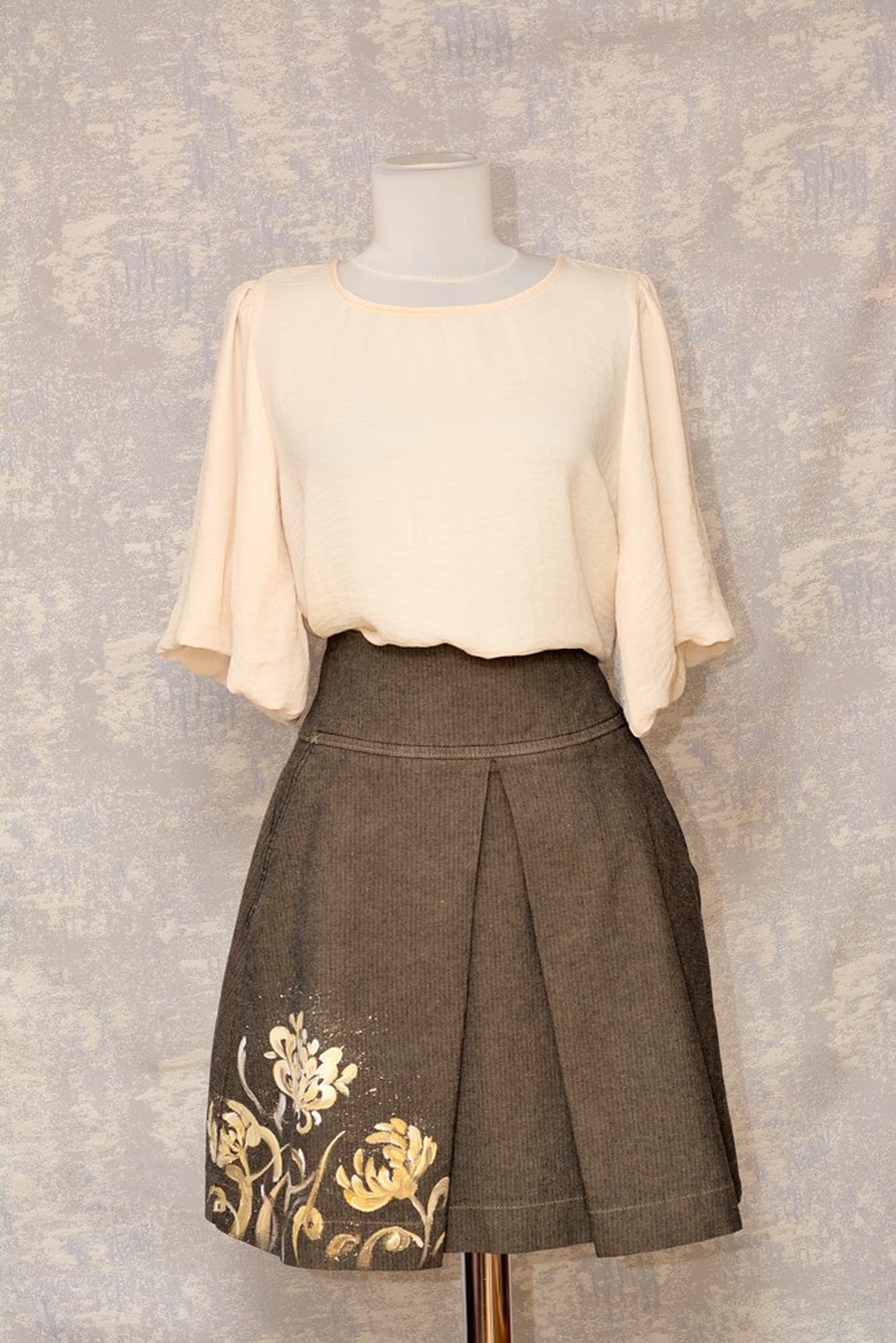 Fustă cu pictură florală, unicat - îmbrăcăminte și modă - haine damă - fustă damă - Artynos.ro