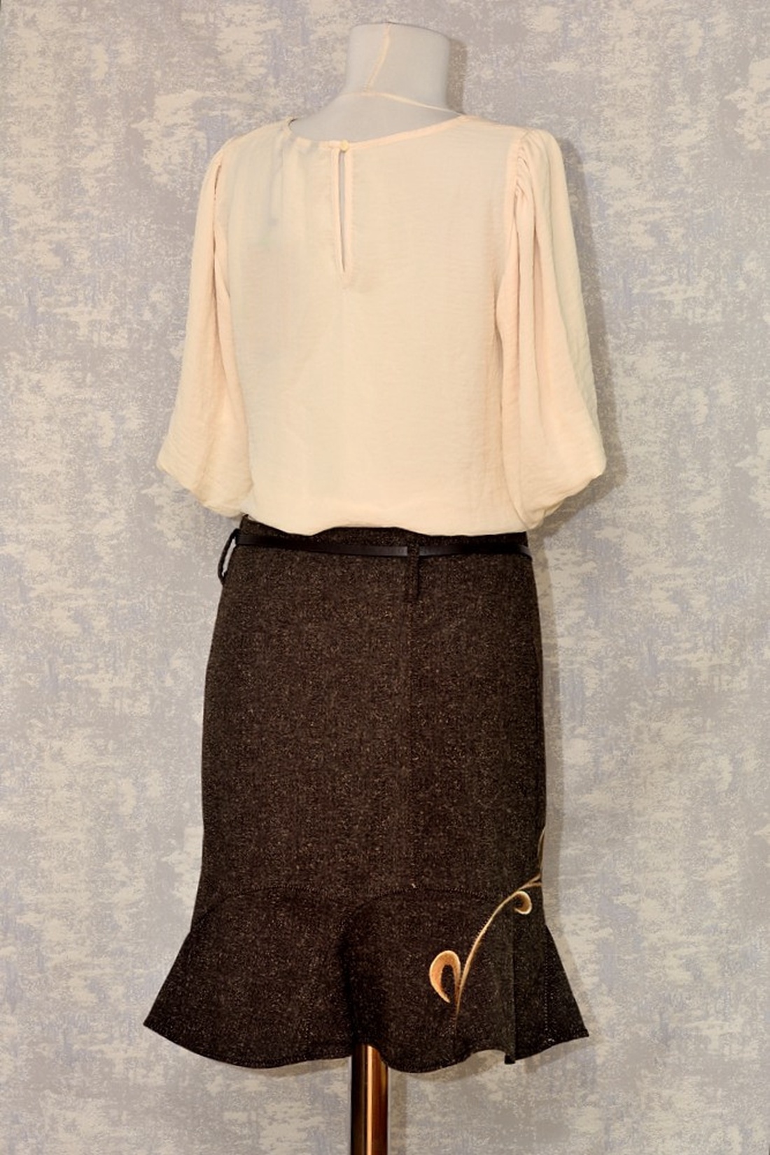 Fustă cu pictură florală, unicat - îmbrăcăminte și modă - haine damă - fustă damă - Artynos.ro