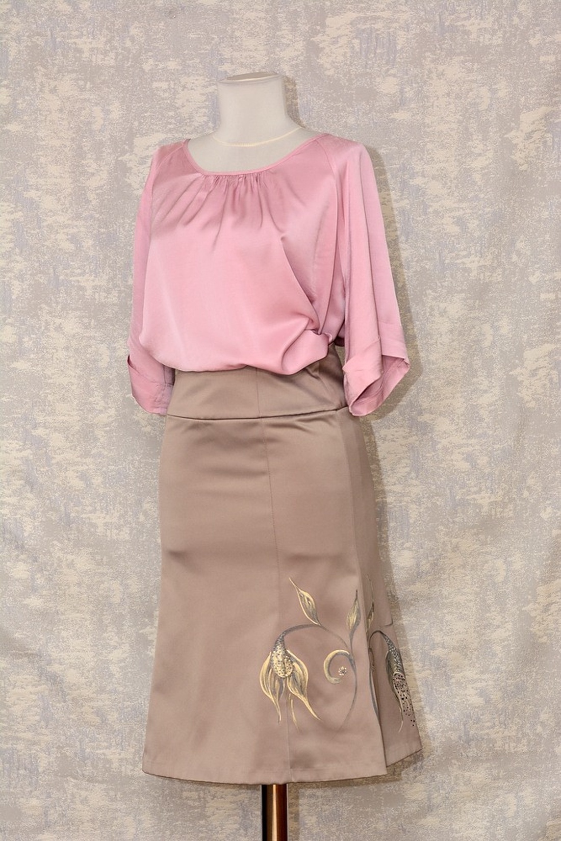 Fustă cu pictură florală, unicat - îmbrăcăminte și modă - haine damă - fustă damă - Artynos.ro