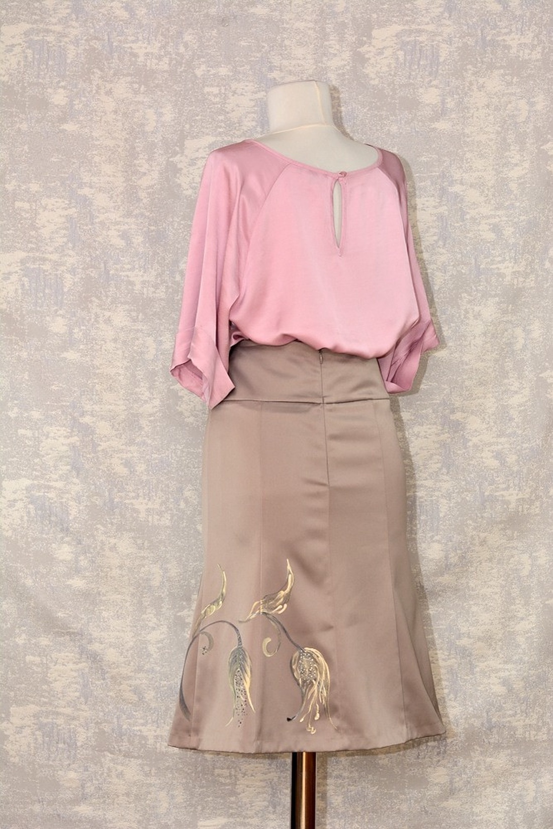 Fustă cu pictură florală, unicat - îmbrăcăminte și modă - haine damă - fustă damă - Artynos.ro