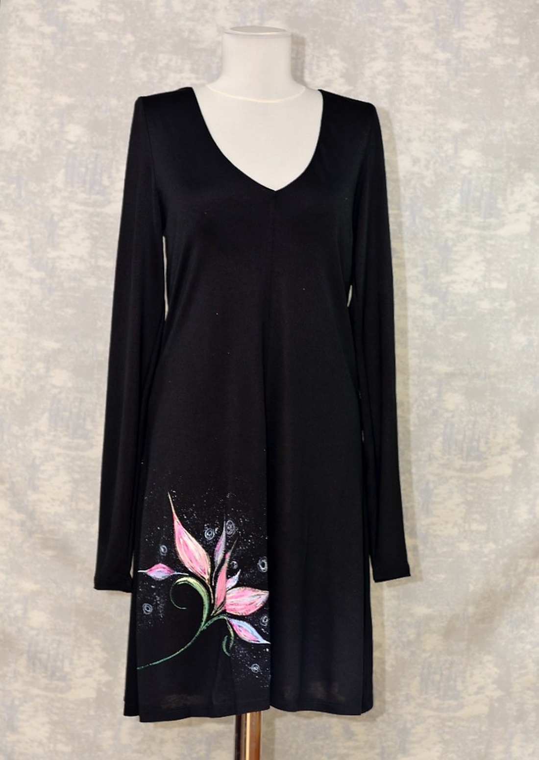 Rochie cu pictură florlală, unicat - îmbrăcăminte și modă - haine damă - rochie, dintr-o bucată - Artynos.ro