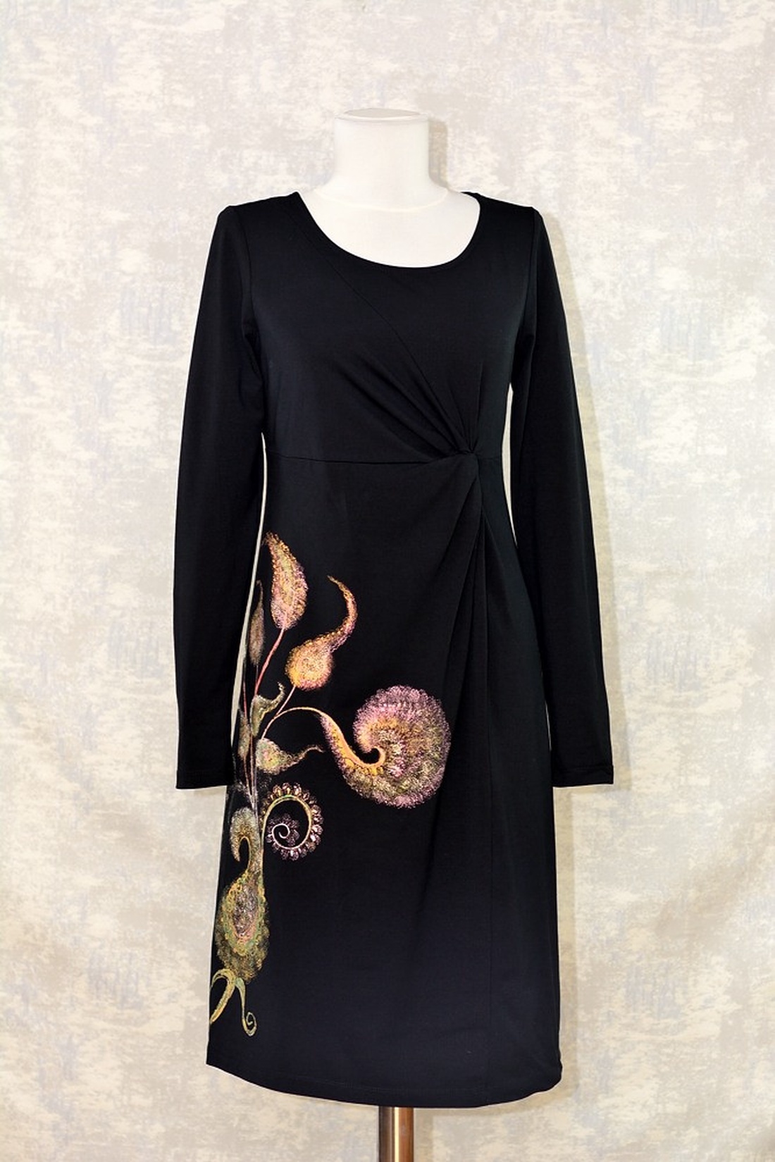 Rochie cu pictură florlală, unicat - îmbrăcăminte și modă - haine damă - rochie, dintr-o bucată - Artynos.ro