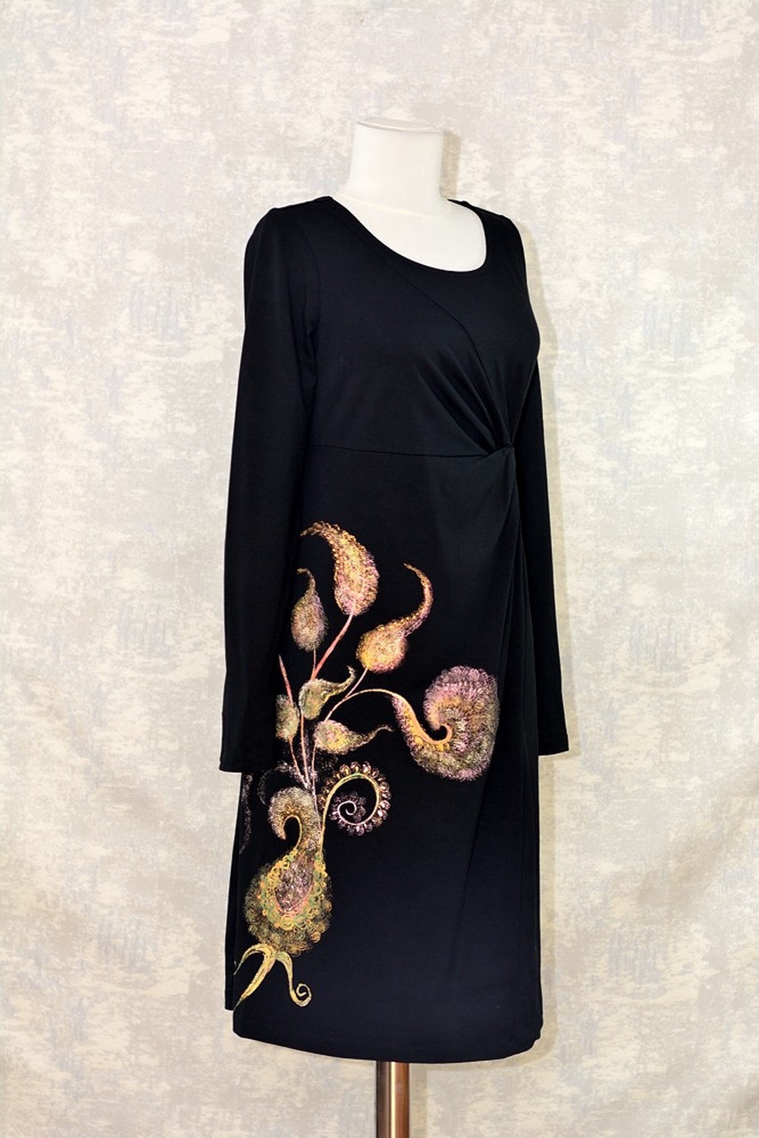 Rochie cu pictură florlală, unicat - îmbrăcăminte și modă - haine damă - rochie, dintr-o bucată - Artynos.ro