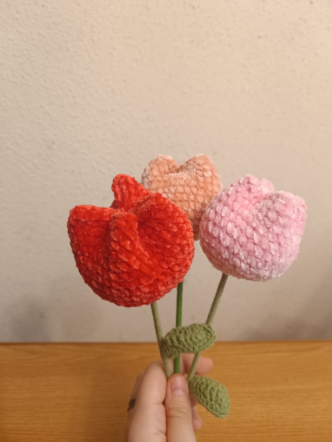 Lalea Crosetata - casă & stil de viață - decorațiuni de casă - accesorii florale - flori la fir - Artynos.ro