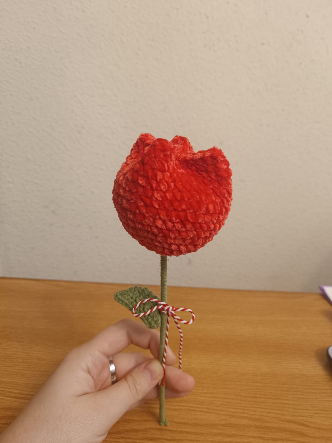 Lalea Crosetata - casă & stil de viață - decorațiuni de casă - accesorii florale - flori la fir - Artynos.ro