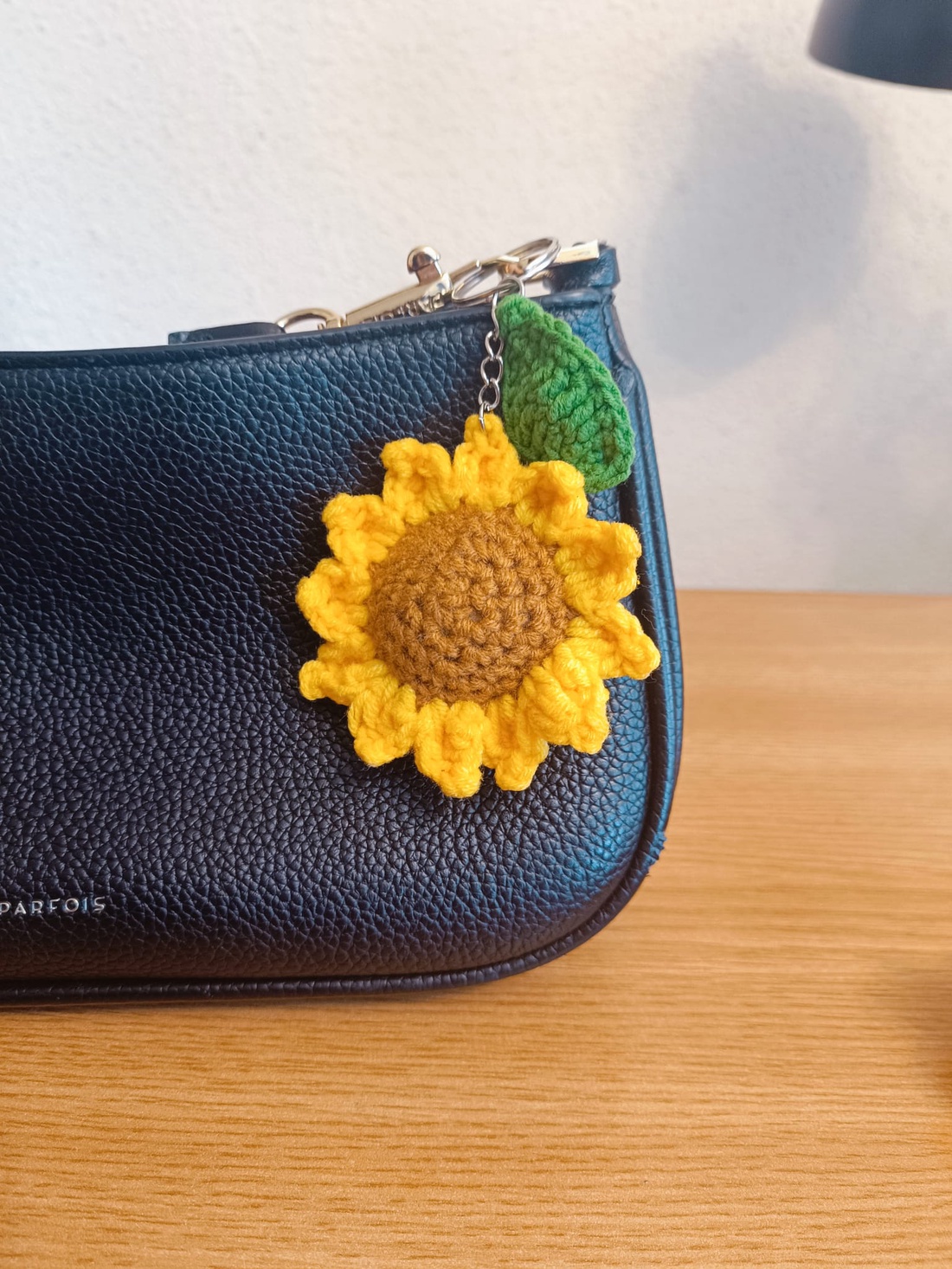 Breloc floarea - soarelui - genți și portofele - accesorii genți - breloc - Artynos.ro
