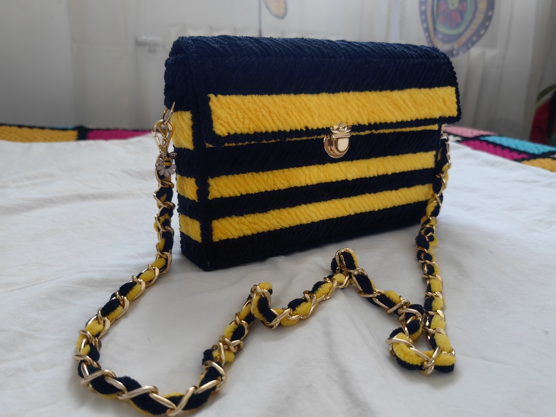 Geanta handmade  - genți și portofele - genți de mână și umăr - geantă crossbody - Artynos.ro