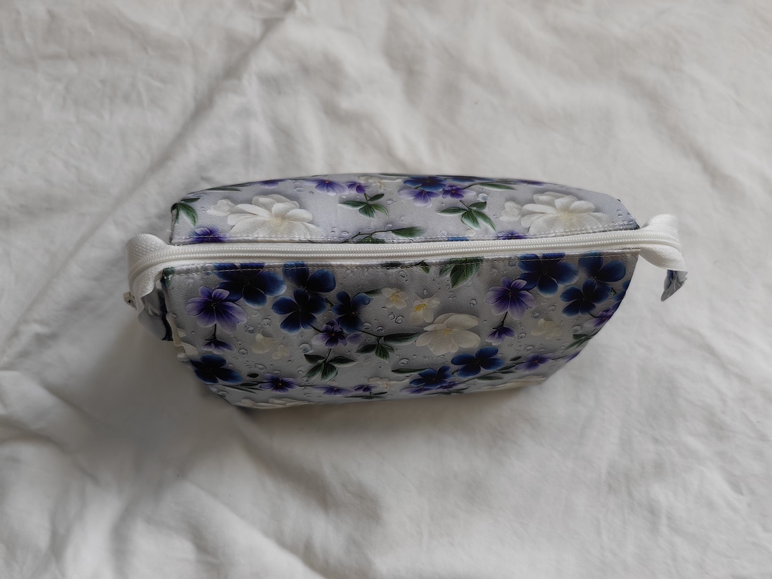 Portfard / Make-up bag handmade  - genți și portofele - genți cosmetice - Artynos.ro