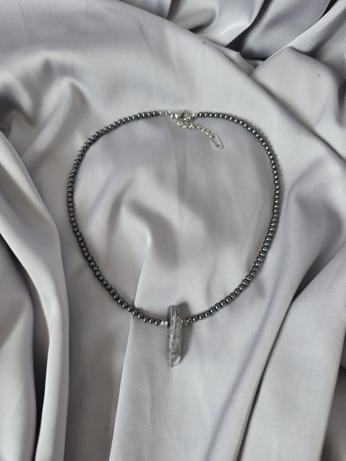 Colier din hematit - bijuterii - coliere - coliere cu pandative - Artynos.ro