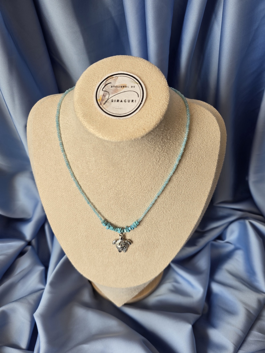 Colier din margele albastre  - bijuterii - coliere - coliere din mărgele - Artynos.ro