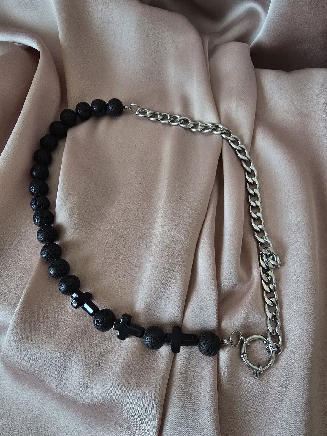 Colier din mărgele de lavă naturala, lanț din oțel inoxidabil. - bijuterii - coliere - coliere din mărgele - Artynos.ro