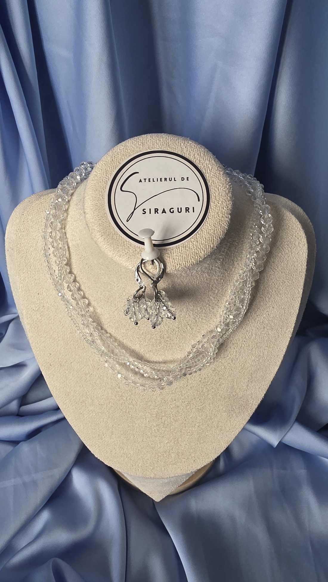 Colier din margele trasparente - bijuterii - coliere - coliere din mărgele - Artynos.ro