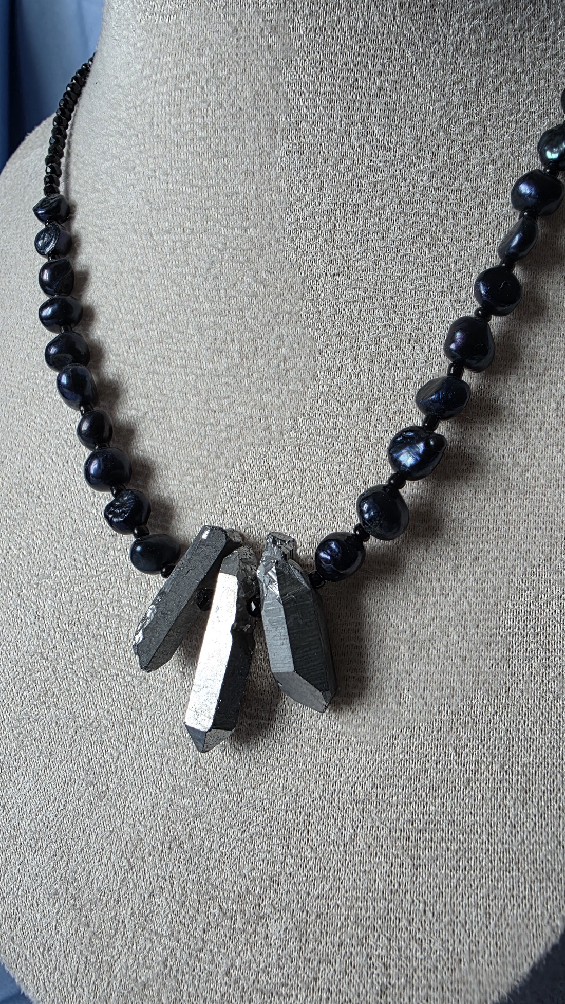 Colier din perle de cultura negre  - bijuterii - coliere - coliere din mărgele - Artynos.ro