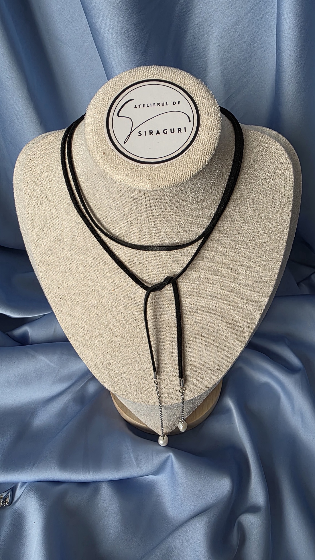 Colier din șnur de piele cu perle de cultură - bijuterii - coliere - coliere din perle - Artynos.ro