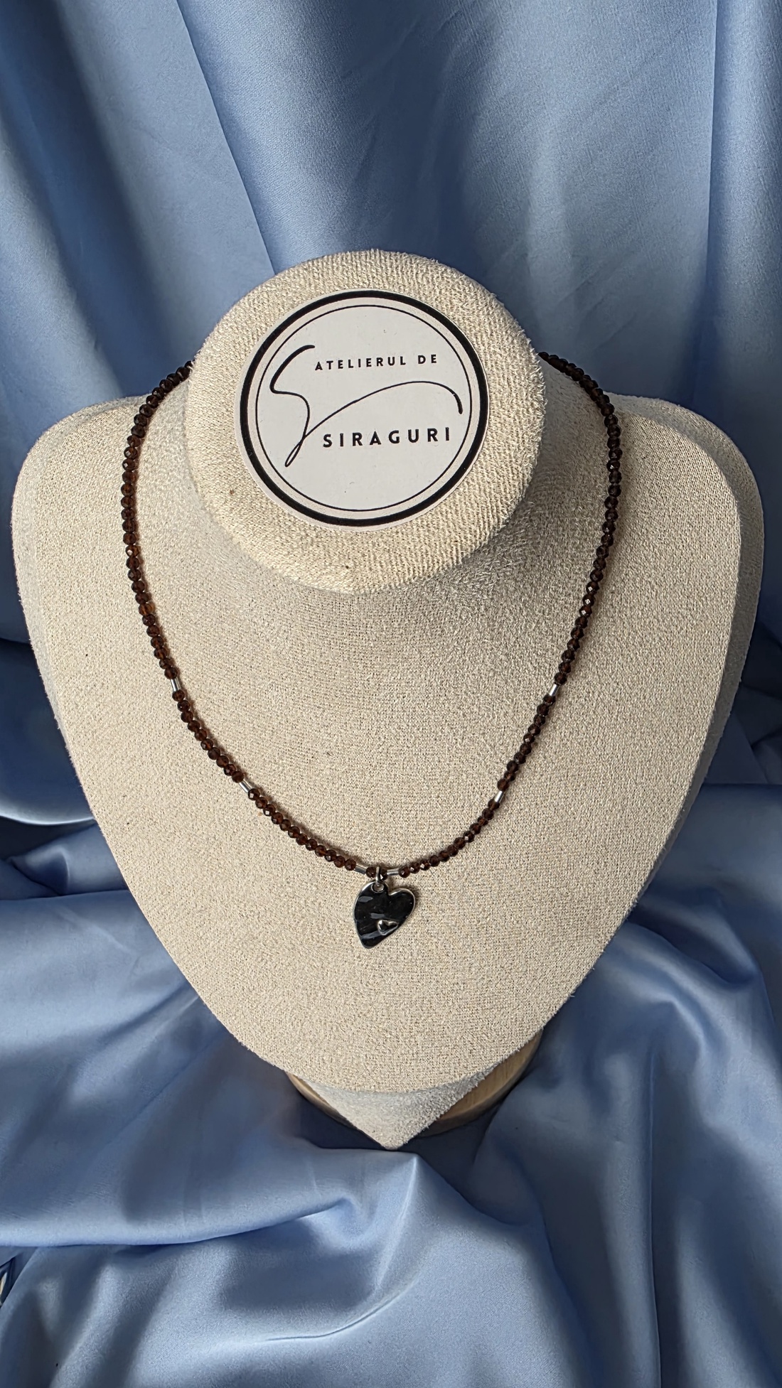 Colier din mărgele maro și pandantiv inimă din oțel inoxidabil - bijuterii - coliere - coliere din mărgele - Artynos.ro