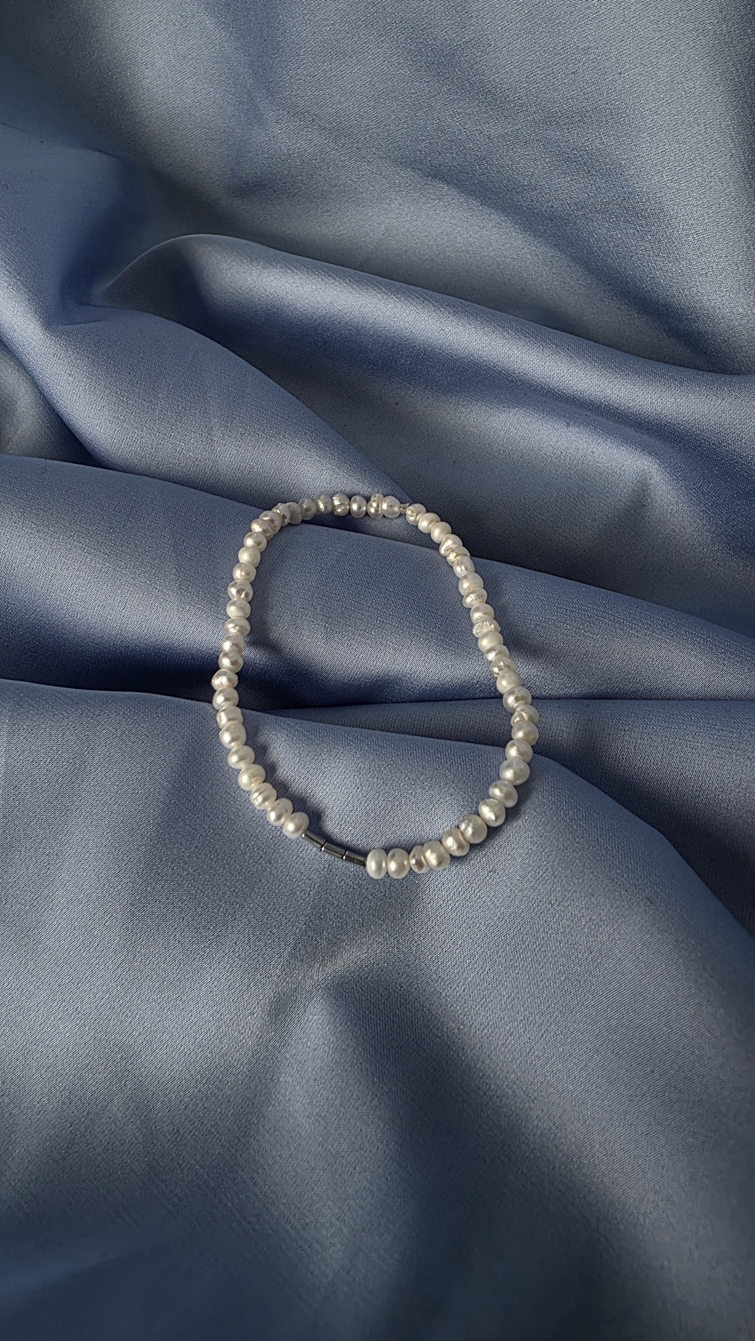 Brățară din perle de cultură și accesorii din oțel inoxidabil - bijuterii - brățări - brățări din perle - Artynos.ro