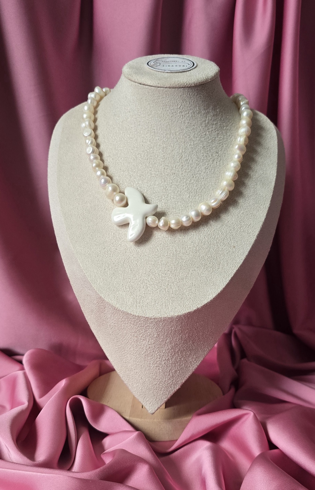 Colier de perle de cultură și pandantiv țurturică din ceramică - bijuterii - coliere - coliere cu pandative - Artynos.ro