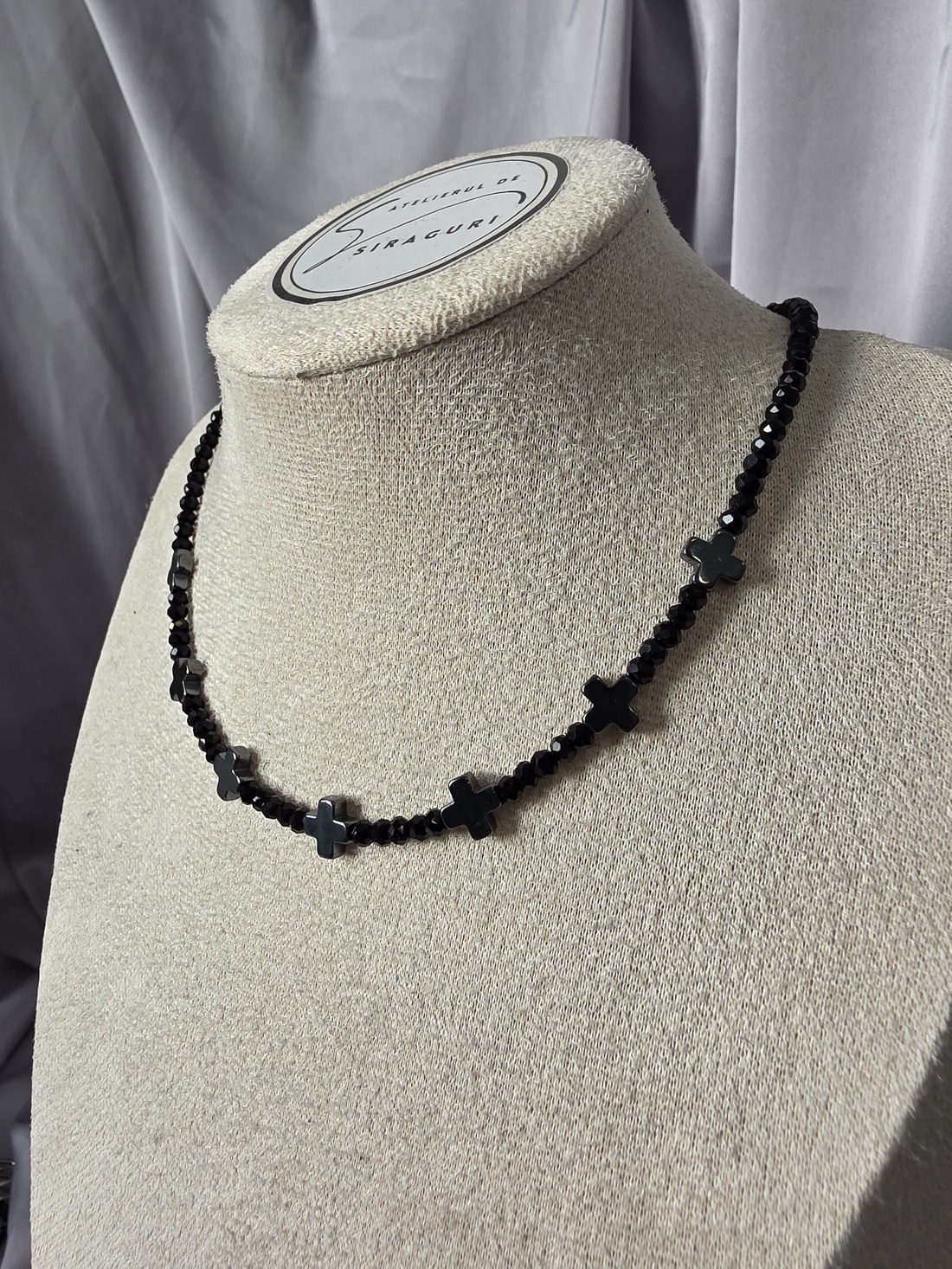 Colier din margele fatetate si hematit - bijuterii - coliere - coliere cu pandative - Artynos.ro