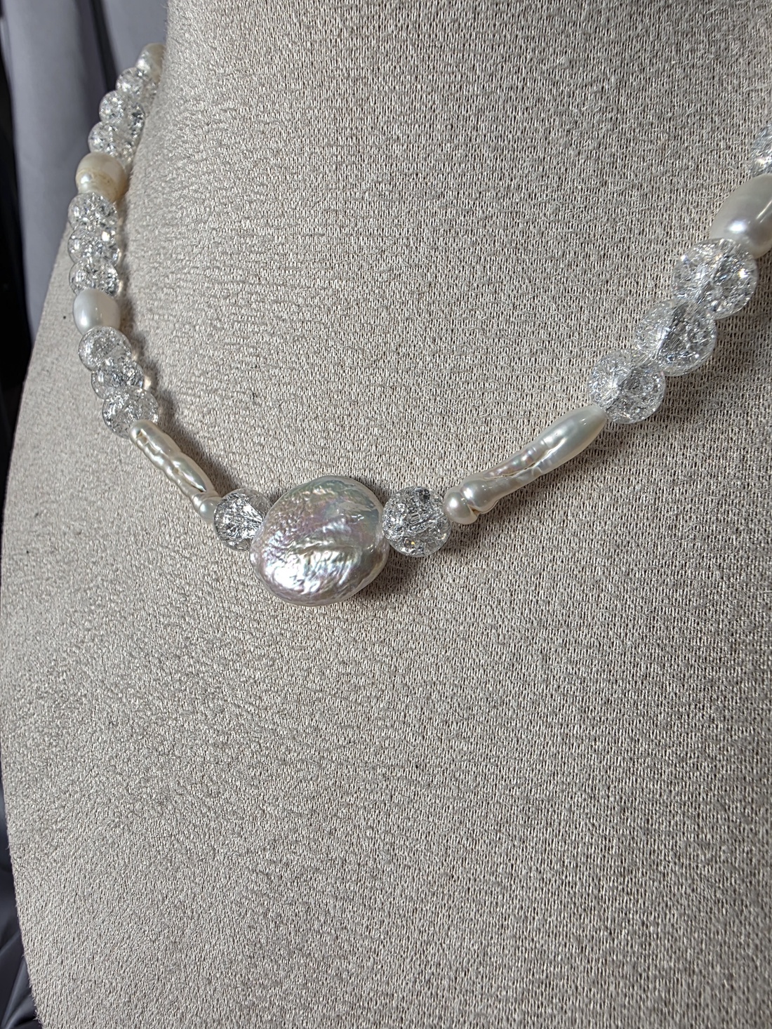 Colier din cuarț spart și perle de cultură - bijuterii - coliere - coliere cu pandative - Artynos.ro