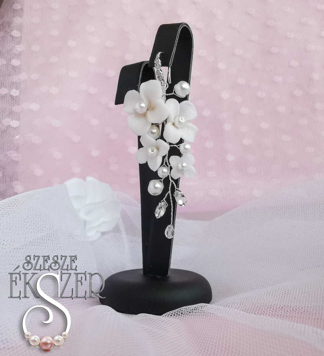 Buchet de flori, cercei cu flori - - Artynos.ro Buchet de flori, cercei cu flori - - Artynos.ro