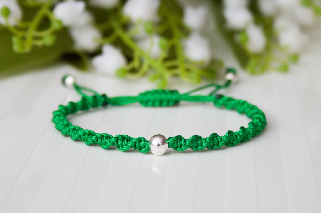 Brățară macramé împletită - Perlă împletită verde - - Artynos.ro Brățară macramé împletită - Perlă împletită verde - - Artynos.ro
