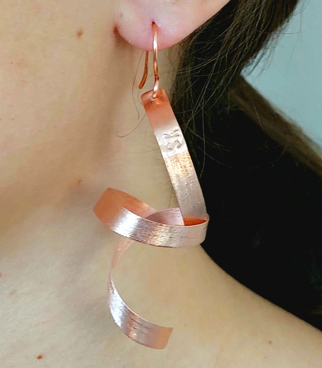 Rosegold C S O M Ó - bijuterii - cercei lungi - Artynos.ro Rosegold C S O M Ó - bijuterii - cercei lungi - Artynos.ro