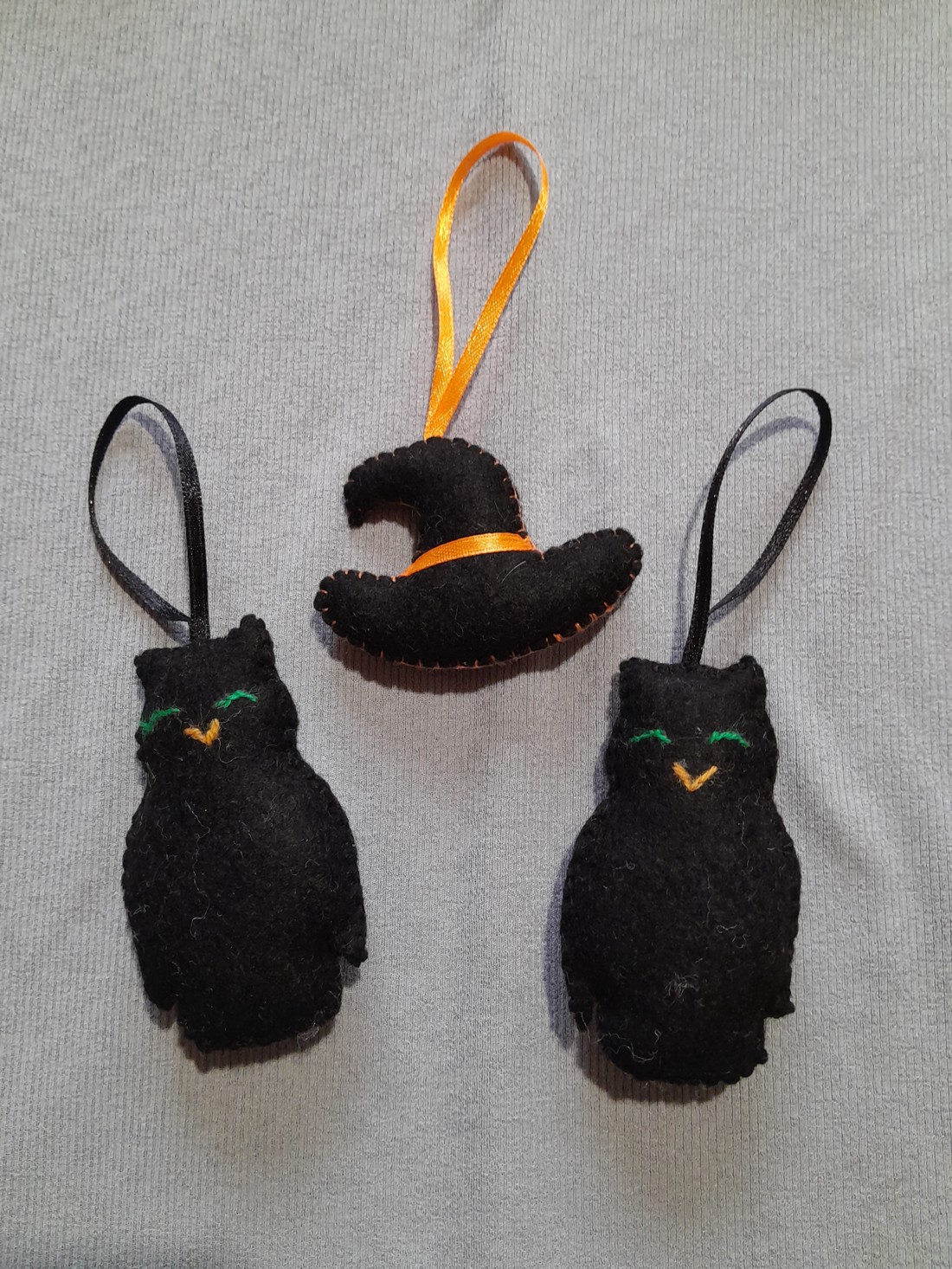 Decorațiuni de Halloween ( bufniță, pălărie) - - Artynos.ro Decorațiuni de Halloween ( bufniță, pălărie) - - Artynos.ro