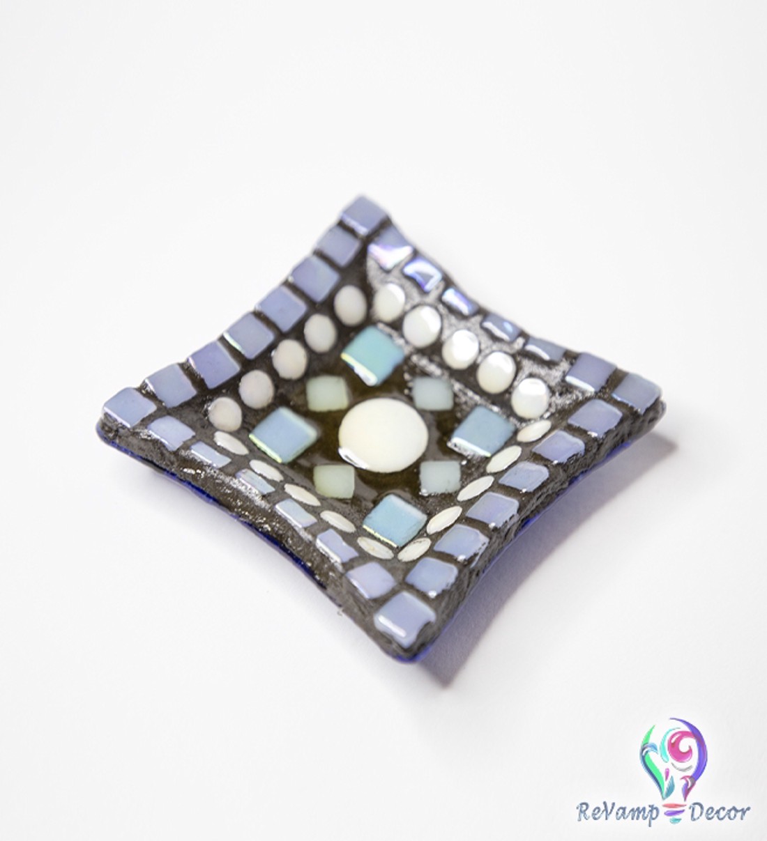 Lumânare din mozaic de sticlă sau săpunieră mini mandala - - Artynos.ro Lumânare din mozaic de sticlă sau săpunieră mini mandala - - Artynos.ro