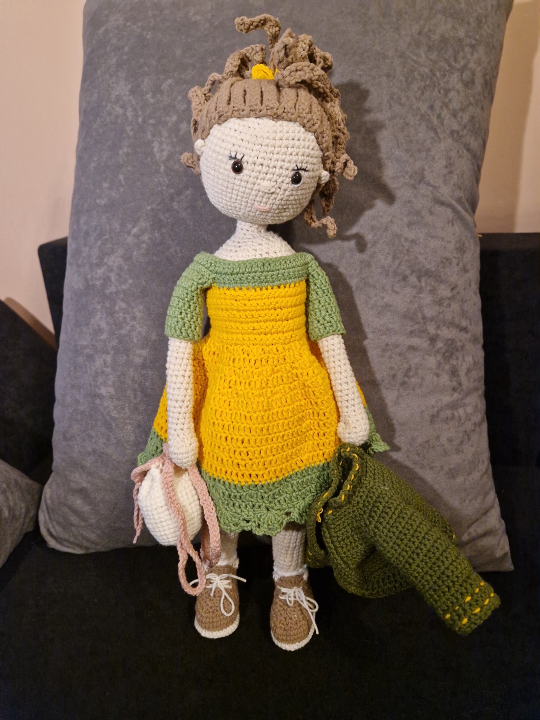 Păpușă croșetată - jucării și echipamente pentru copii - plușuri - păpușă croșetată, păpușă de pluș - Artynos.ro