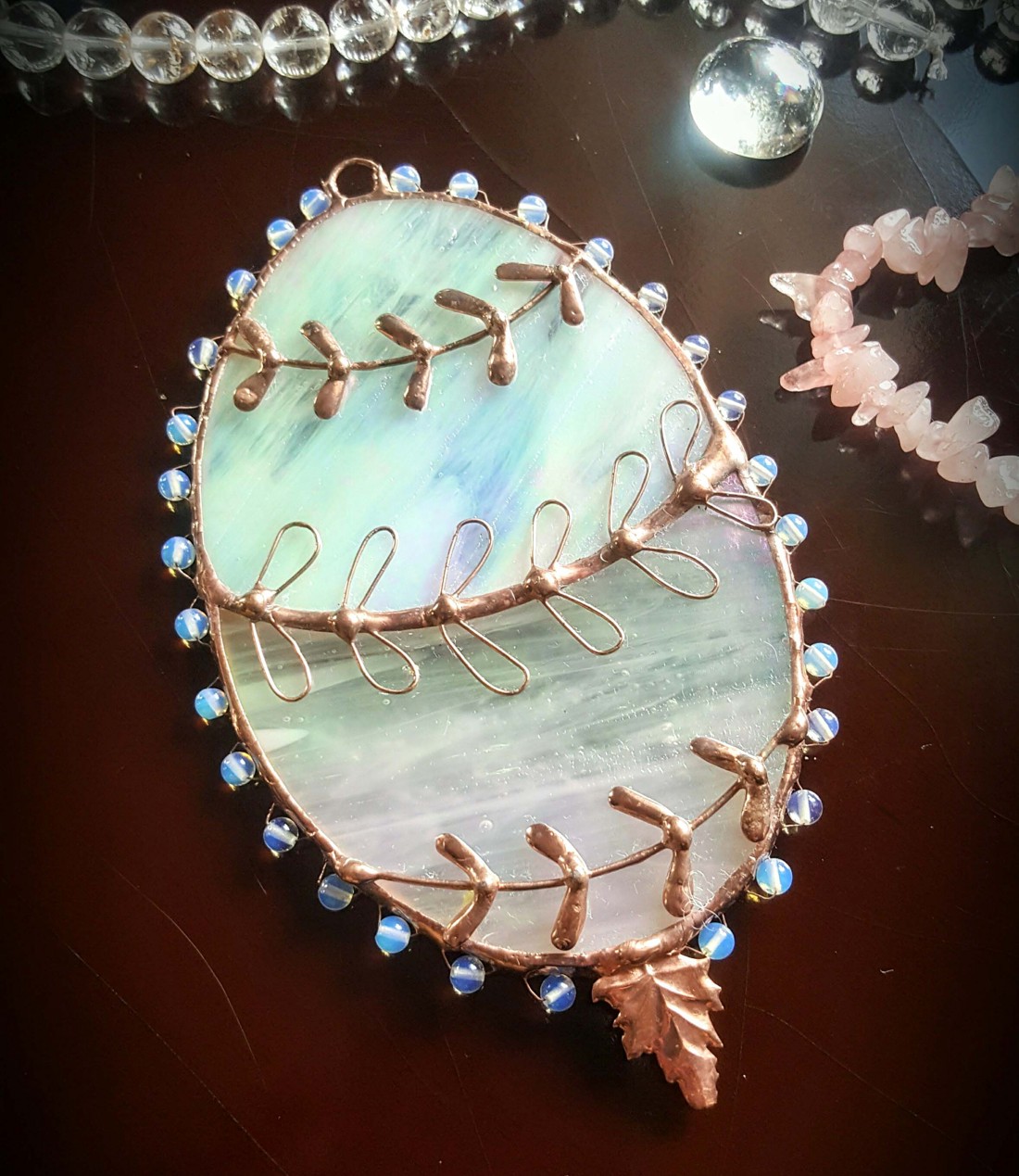 Frunze de Paște - ouă tiffany cu perle opal - - Artynos.ro Frunze de Paște - ouă tiffany cu perle opal - - Artynos.ro