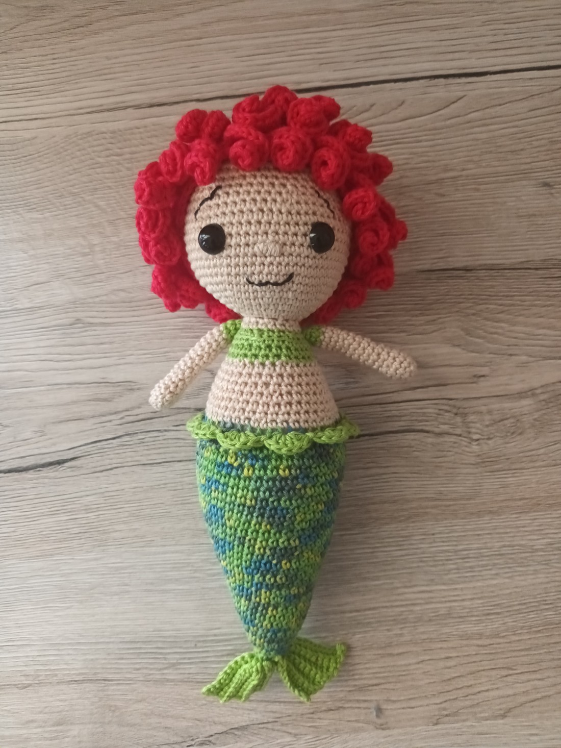 Păpușă sirenă croșetată Coral -  - Artynos.ro