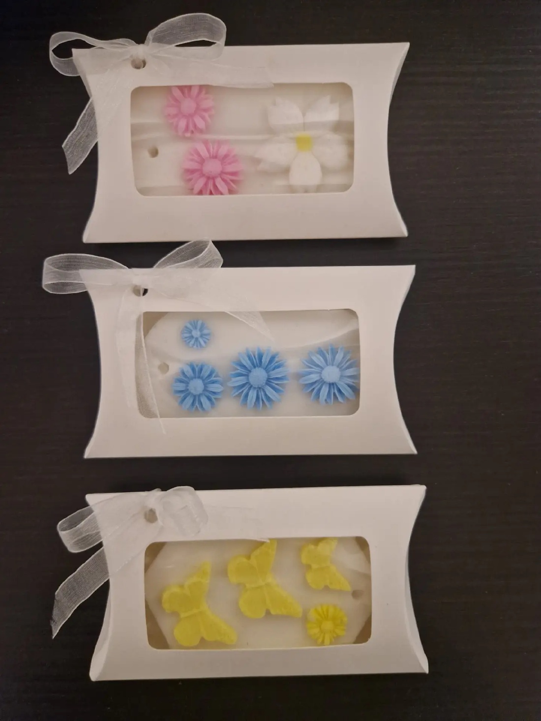 Tablete parfumate - accesorii nuntă - amintiri și cadouri de nuntă - cadou nuntă - pernă de nuntă - Artynos.ro Tablete parfumate - accesorii nuntă - amintiri și cadouri de nuntă - cadou nuntă - pernă de nuntă - Artynos.ro