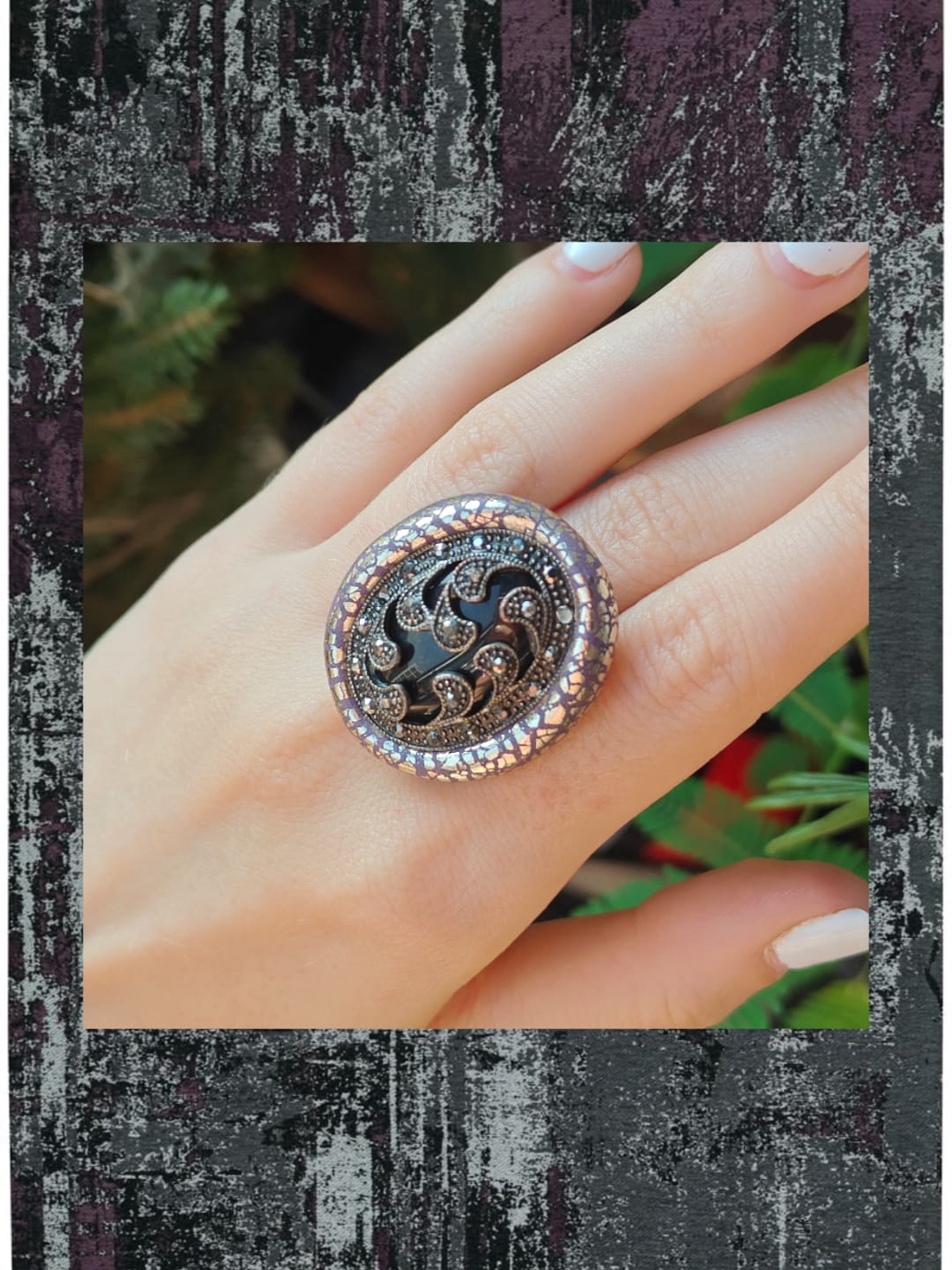 Inel Statement Dark Fantasy cu Onix - Decoratiune Metalica Vintage Reciclata - Bijuterie Witchy Handmade Dark Halloween - bijuterii - inele - inele cu pietre semiprețioase - Artynos.ro