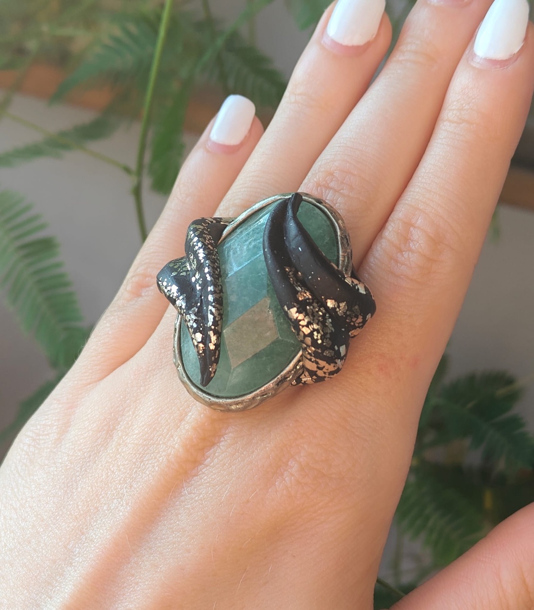 Inel Oval Statement Maximalist - Decoratiune Metalica Vintage Reciclata - Bijuterie Witchy Handmade Fantezie  - bijuterii - coliere - coliere din pietre semiprețioase - Artynos.ro