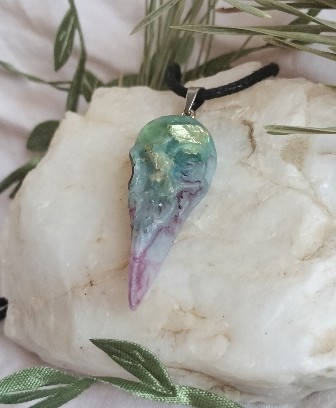 Pandantiv Raven Marmurat  - bijuterii - coliere - pandative - Artynos.ro