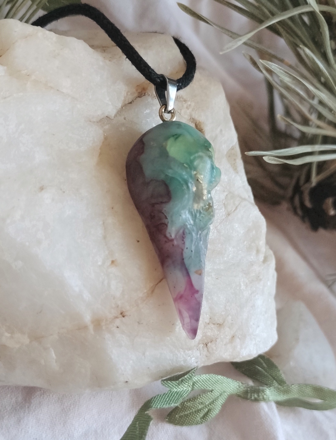 Pandantiv Raven Marmurat  - bijuterii - coliere - pandative - Artynos.ro