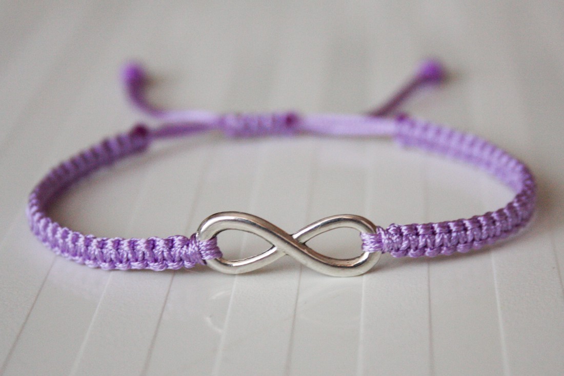 Brățară macramé împletită - Infinity violet -  - Artynos.ro
