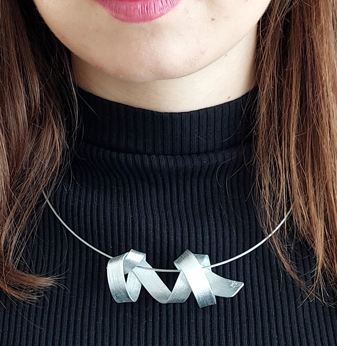 Colier BUTTON din aluminiu -  - Artynos.ro Colier BUTTON din aluminiu -  - Artynos.ro