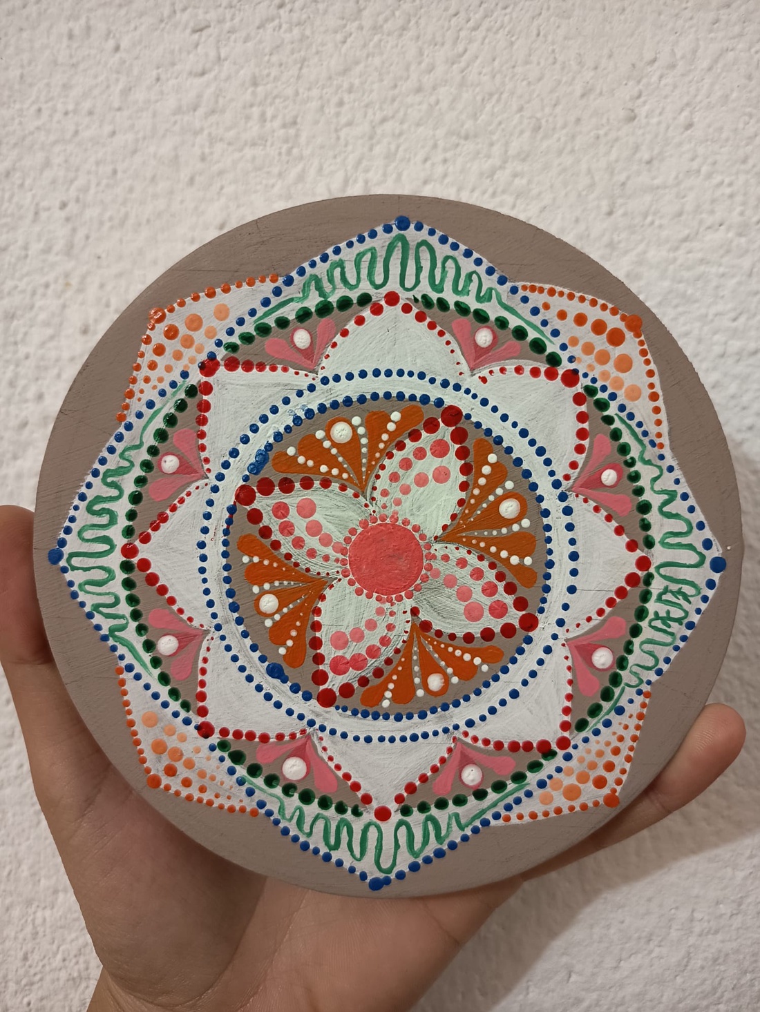 Dot mandala pictata pe lemn  - casă & stil de viață - accesorii pentru decorat casa - decorațiuni cu tematică spirituală - mandala - Artynos.ro