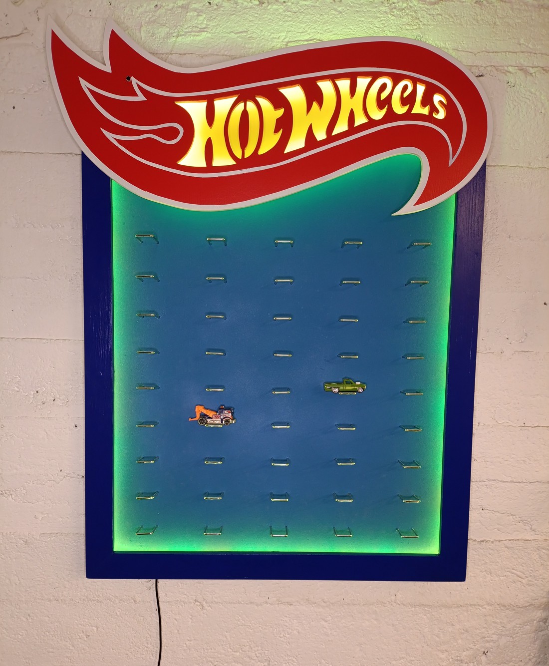 Hot Wheels masini de stocare de perete cu iluminat condus -  - Artynos.ro