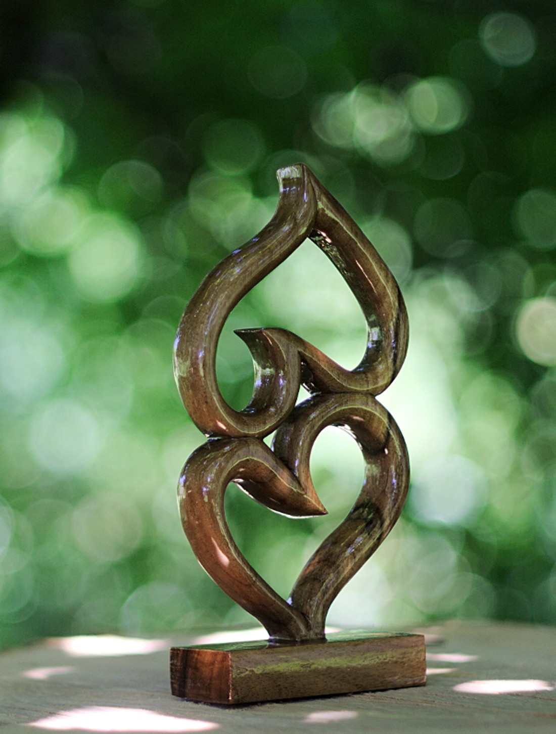 Statueta în formă de inimă  -  - Artynos.ro
