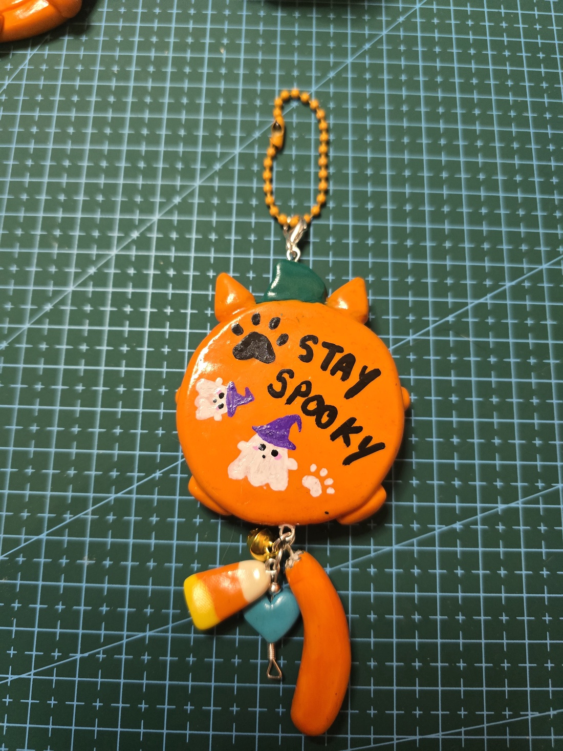Pisicuța Dovleac Stay Spooky  - casă & stil de viață - decorațiuni de casă - halloween - tot ce ai nevoie de o petrecere! - bijuterii de halloween - Artynos.ro
