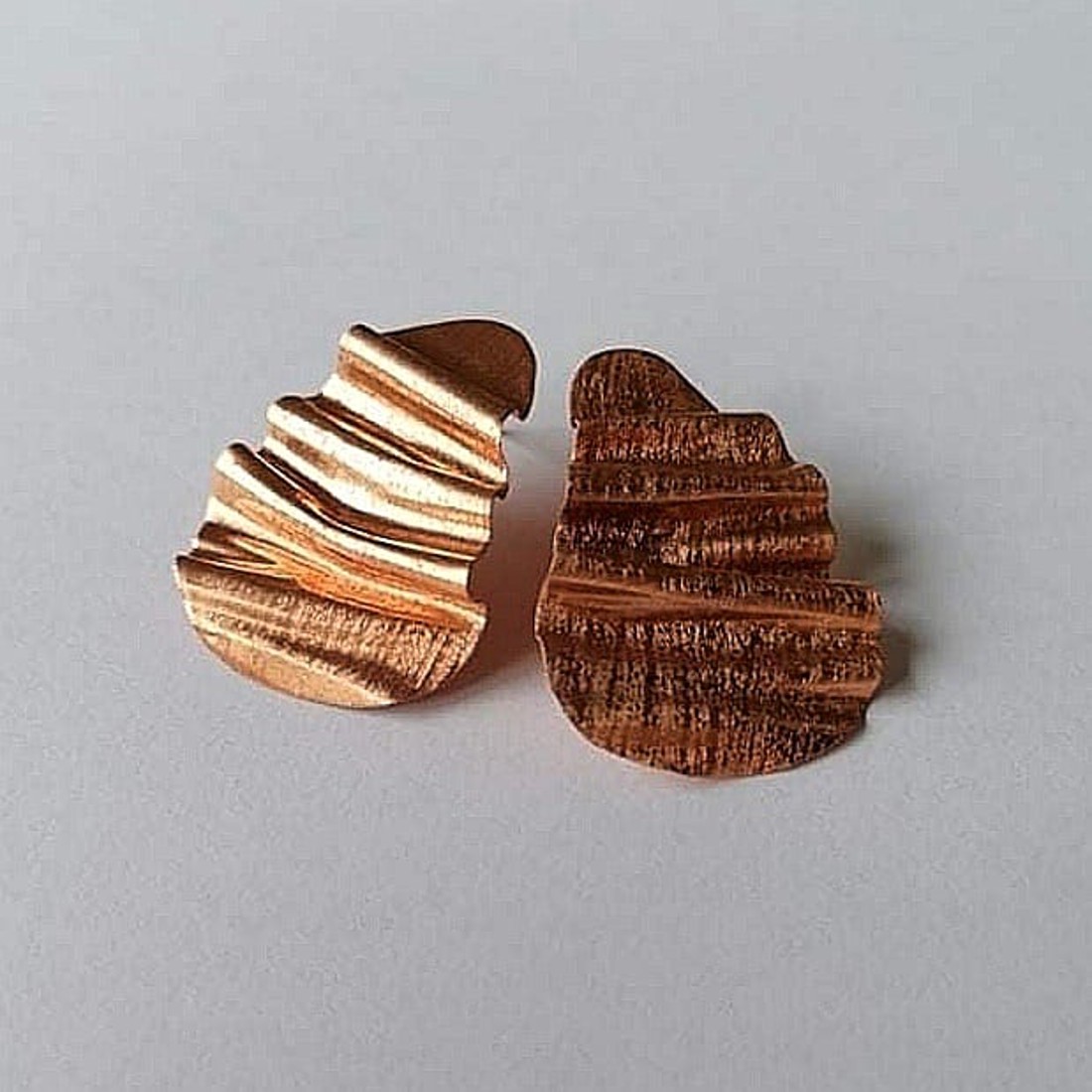 Cercei val în cupru -  - Artynos.ro Cercei val în cupru -  - Artynos.ro