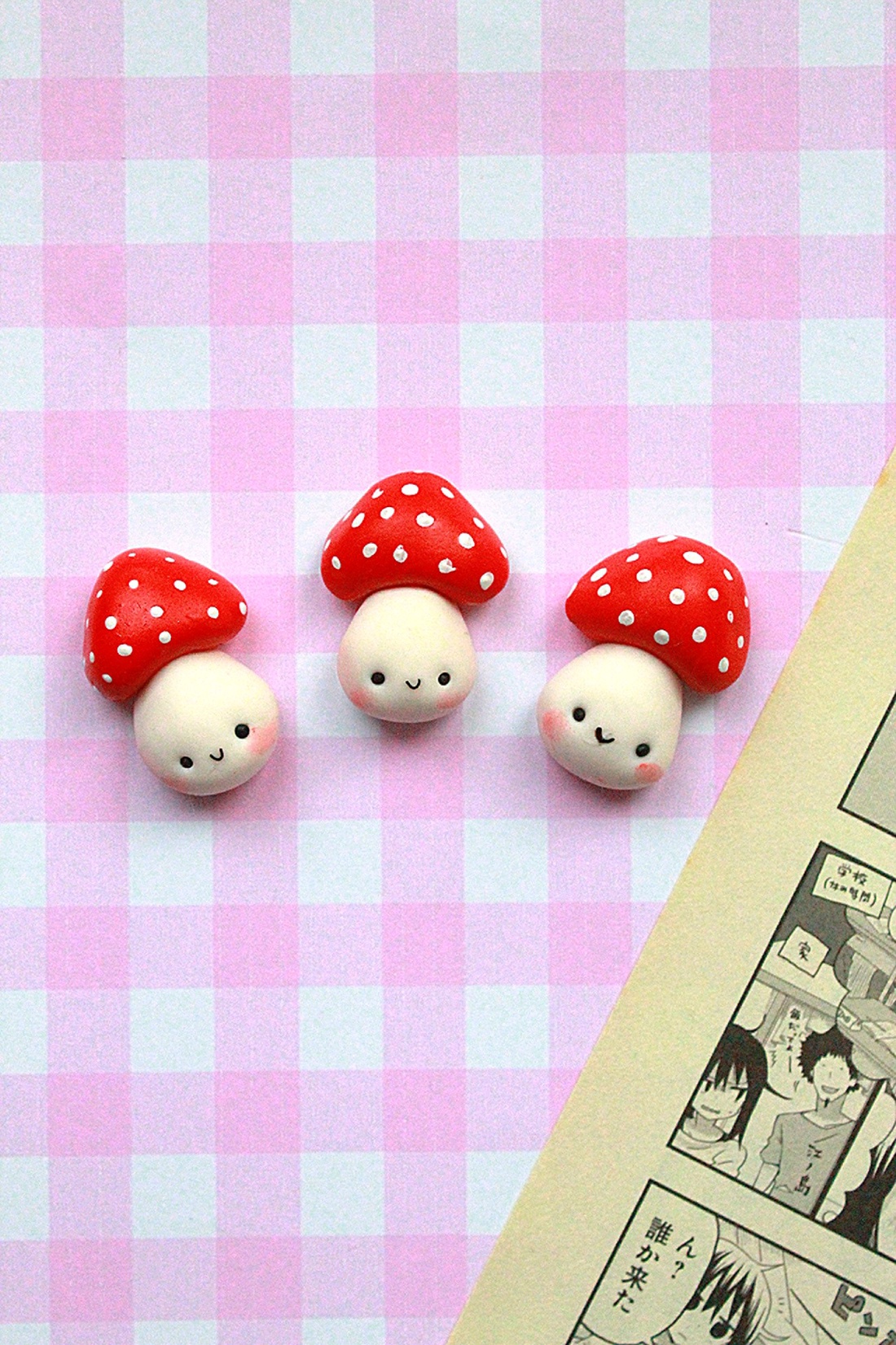 Insigna Ciupercuta - bijuterii - mărțișor - Artynos.ro