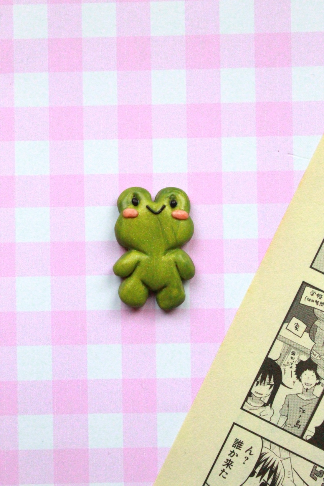 Insigna Broscute - bijuterii - mărțișor - Artynos.ro