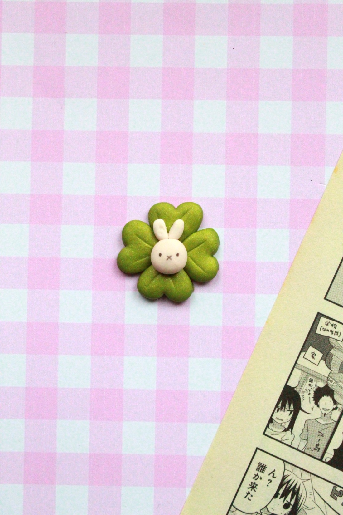 Insigna Miffy trifoi - bijuterii - mărțișor - Artynos.ro