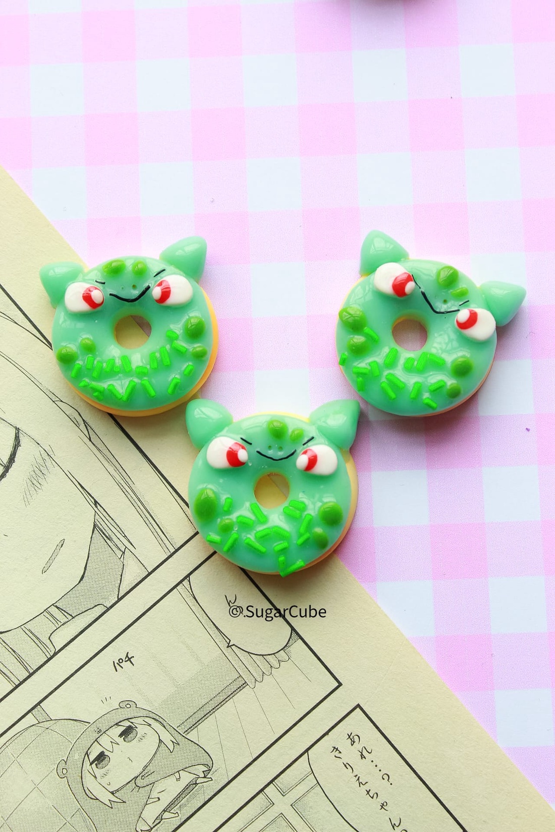 Insigna Pokemon Donut - bijuterii - mărțișor - Artynos.ro