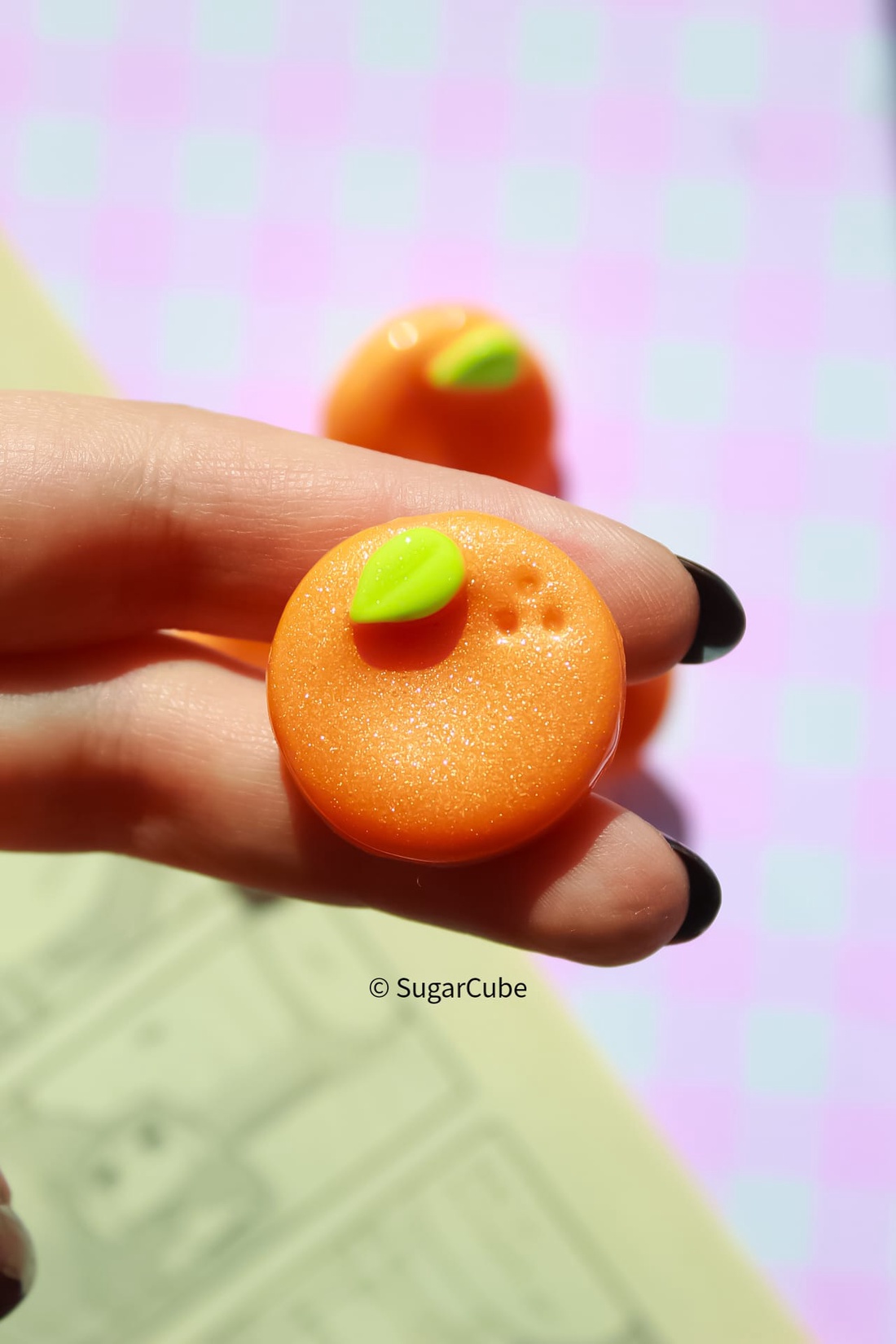 Insigna Portocala - bijuterii - mărțișor - Artynos.ro