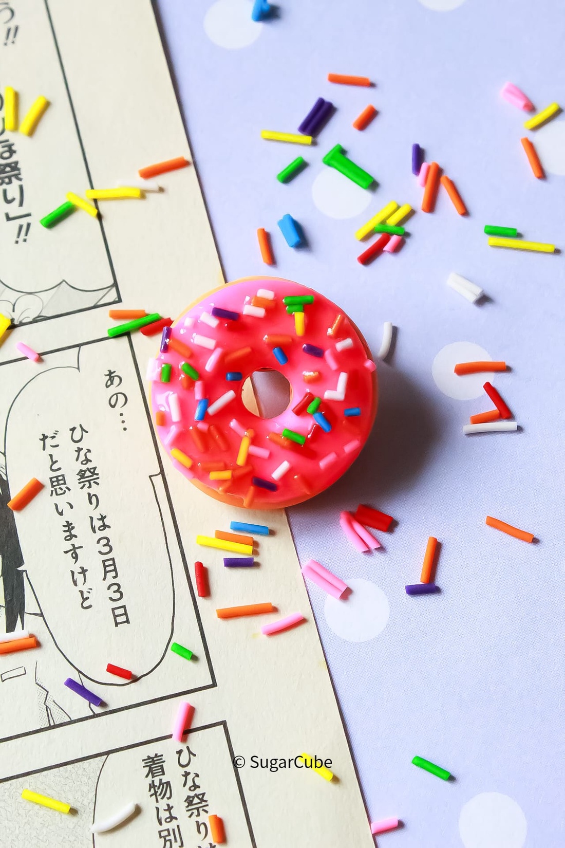 Insigna Pink donut - bijuterii - mărțișor - Artynos.ro