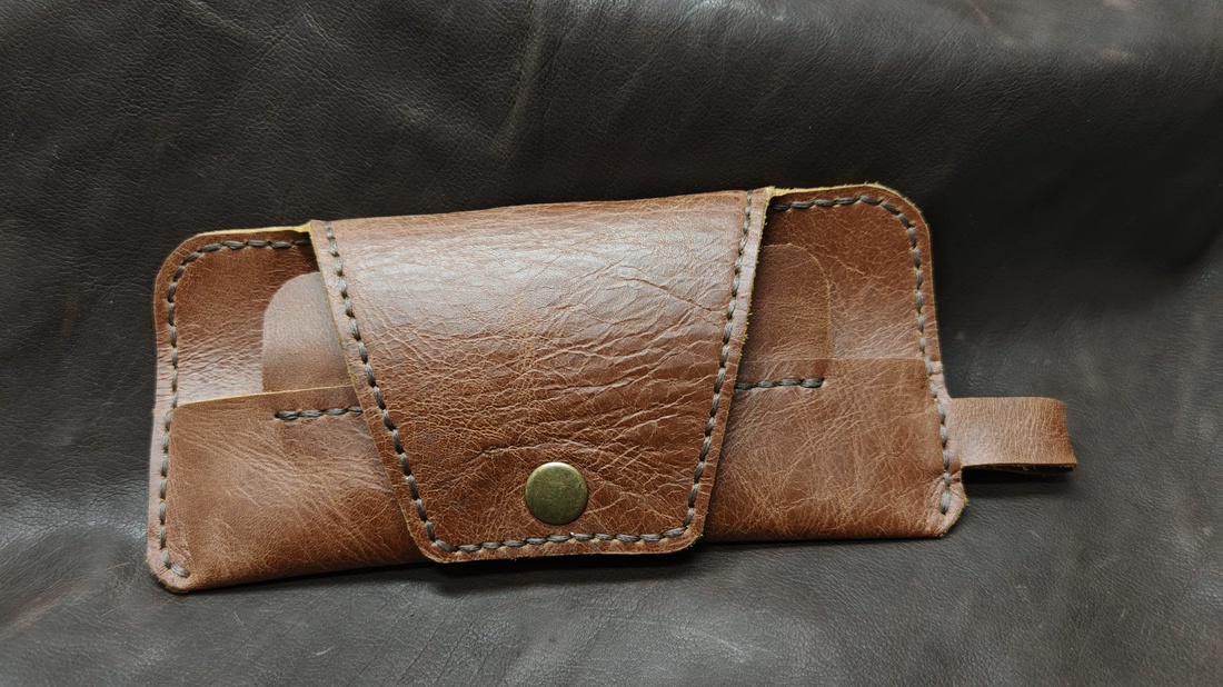 Toc Ochelari - genți și portofele - portofele, huse, suporturi - suport de ochelari - Artynos.ro